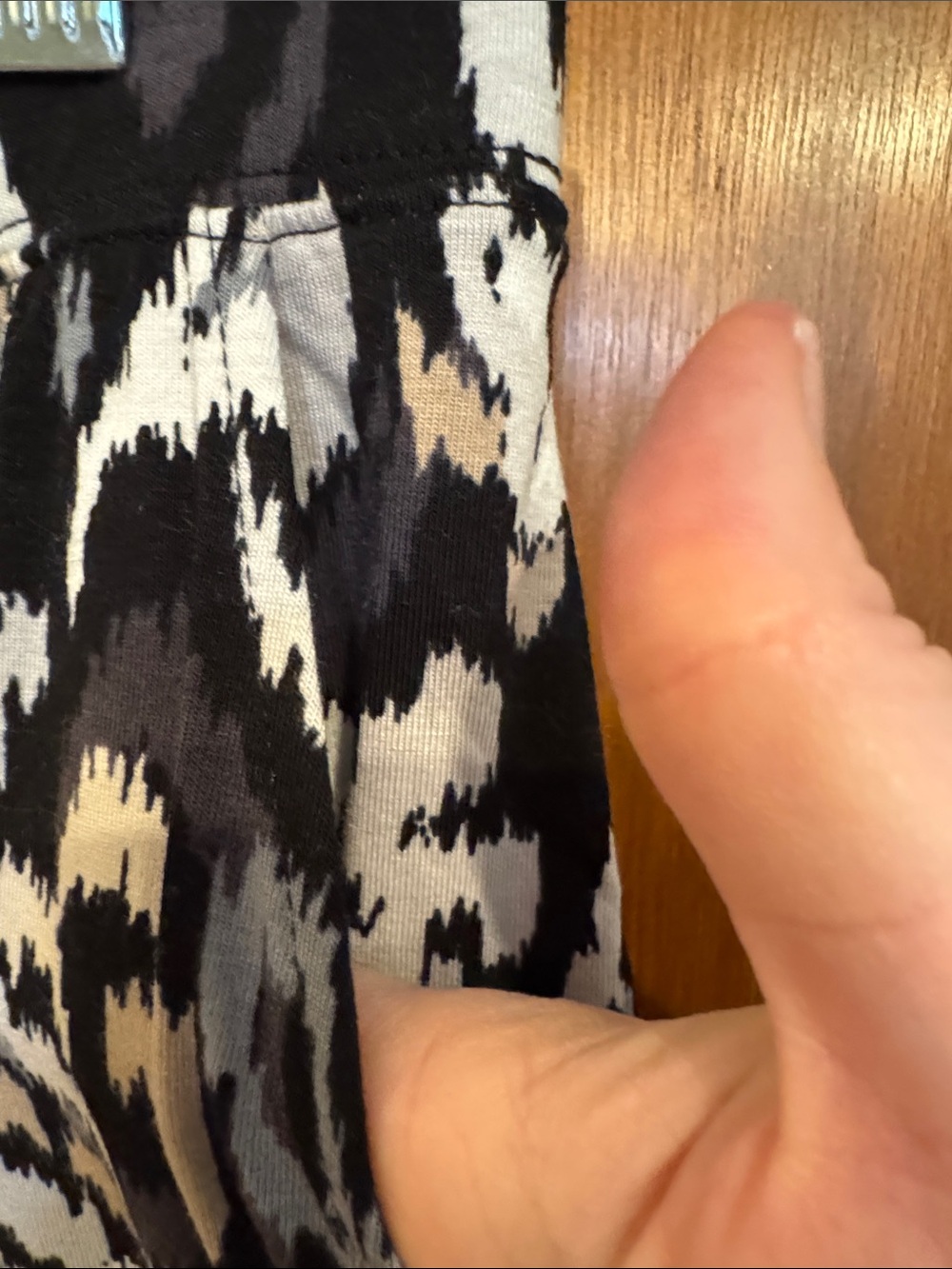 Denim and Co Beach Cropped Wide-Leg Pants -Black Paisley. - Picture 6 of 6